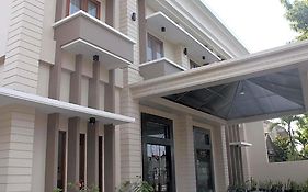 Hotel Cepu Indah 1